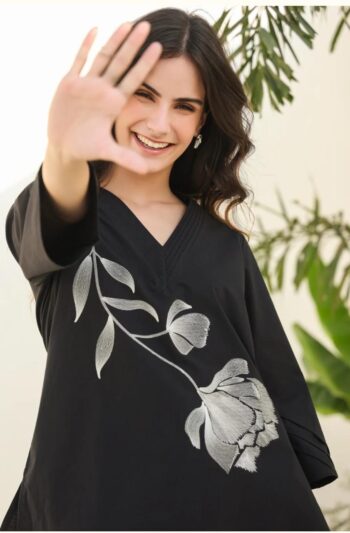 Women's Nature's Stitch Embroidered Cotton Co-Ord Set